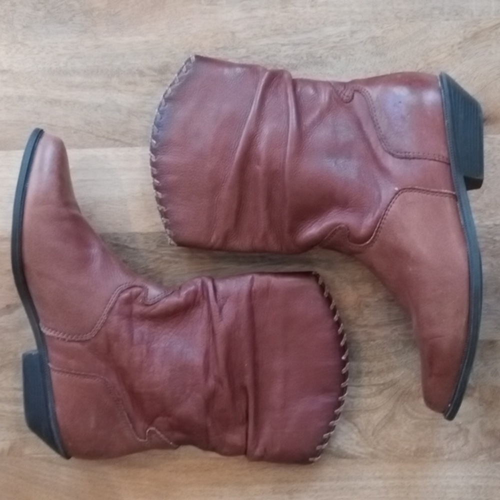 Zodiac Chestnut Leather Heeled Boots